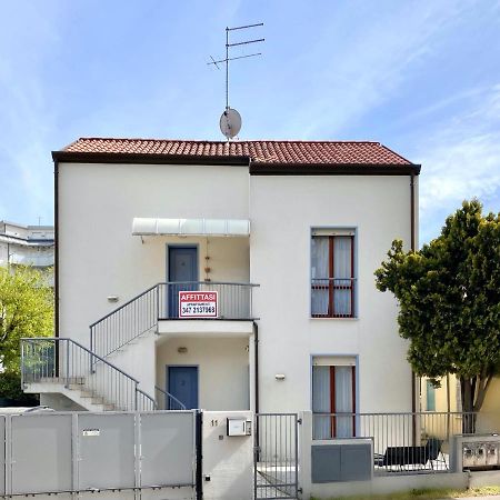 Villa Santin Carraro Immobiliare - Family Apartments Lido di Jesolo Eksteriør billede