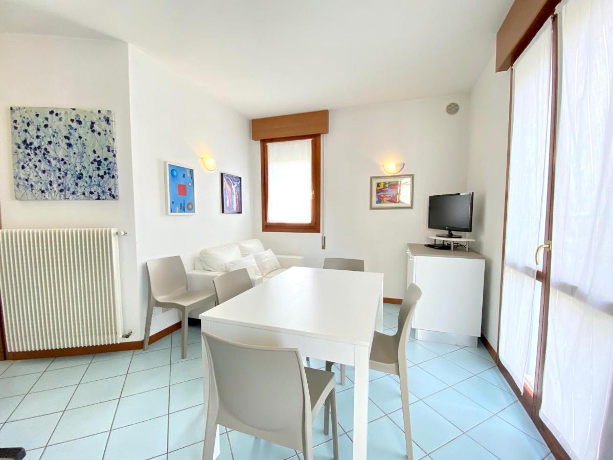 Villa Santin Carraro Immobiliare - Family Apartments Lido di Jesolo Eksteriør billede