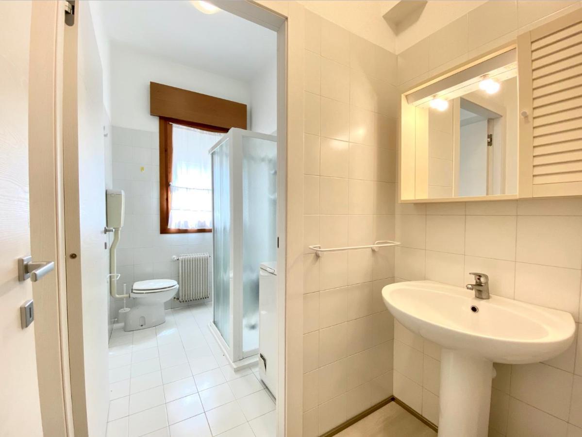 Villa Santin Carraro Immobiliare - Family Apartments Lido di Jesolo Eksteriør billede