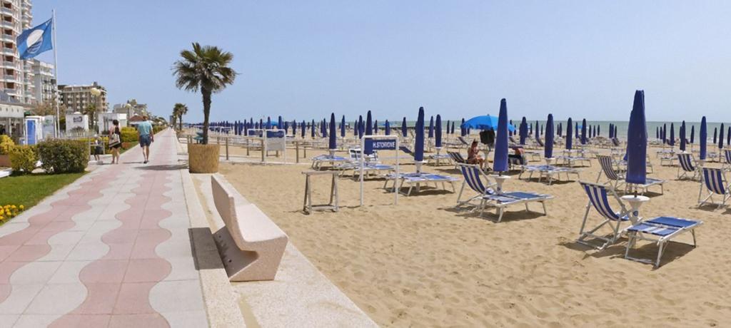 Villa Santin Carraro Immobiliare - Family Apartments Lido di Jesolo Eksteriør billede